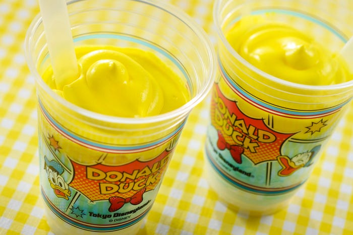 ドナルドダックのハーモニーフロスティ(ラムネ&ヨーグルト¥700(C)Disney