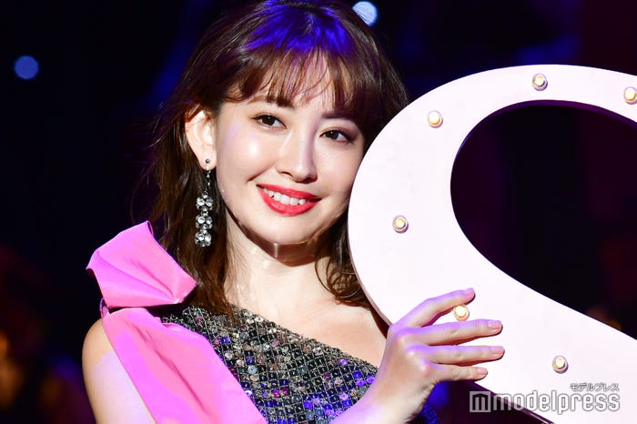 小嶋陽菜(C)モデルプレス
