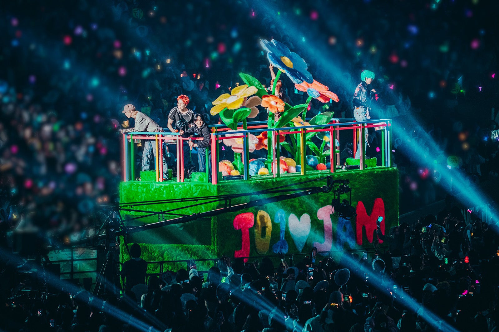 JO1（C）LAPONE ENTERTAINMENT