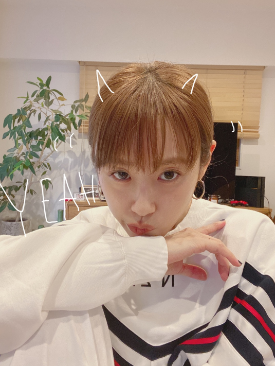 高橋愛 か かっこいい 夫 あべこうじのシンプルコーデに胸キュン 大好きな白スエット姿も公開 モデルプレス