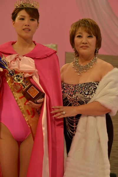 グランプリを受賞した高橋さん、たかの友梨さん