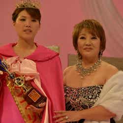 グランプリを受賞した高橋さん、たかの友梨さん