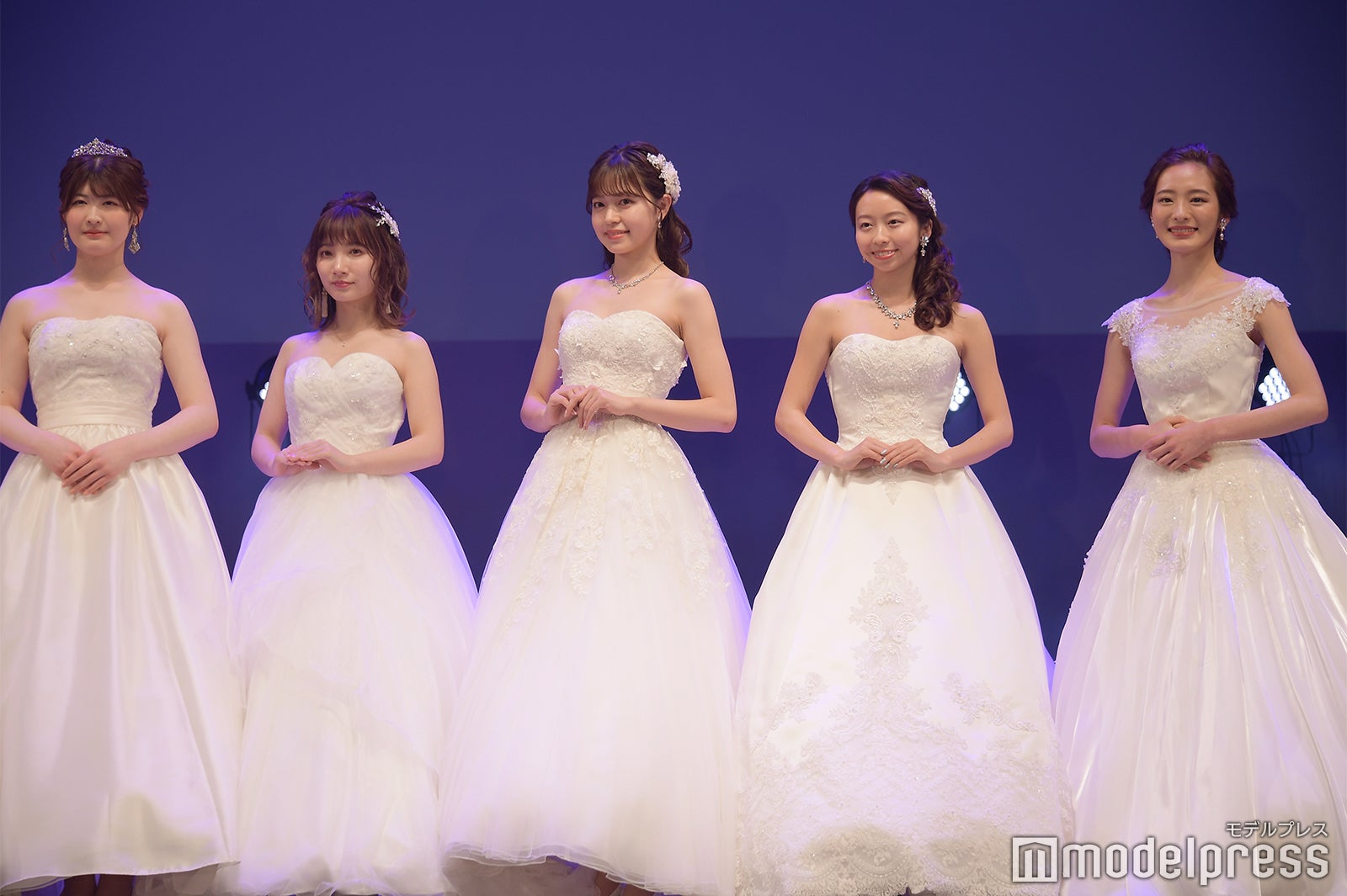 三谷美優さん、加藤千絢さん、木原渚さん、亀川萌絵子さん、神谷明采さん（C）モデルプレス