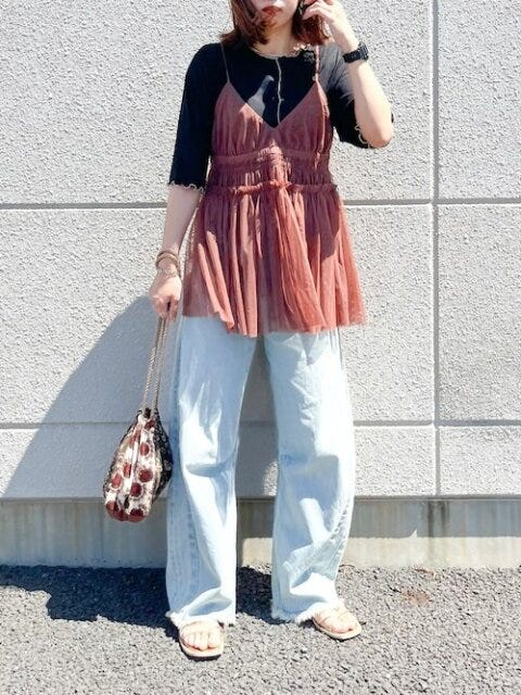 キャミソール　レイヤードコーデ