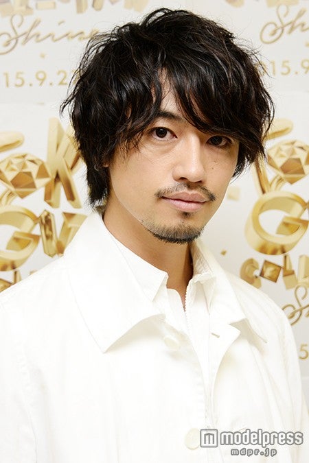斎藤工が 女子力の高さ を感じるアイテムとは 理想のお部屋デートを明かす インタビュー モデルプレス 斎藤工が 女子力の高さ を感じるアイテムとは 理想のお部屋デートを明かす インタビュー モデルプレス