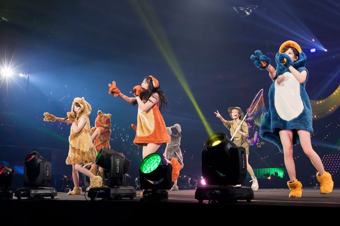 「白間美瑠卒業コンサート ~みるるん、さるるん、ありがとう◆(※◆はハートマーク)~」(C)NMB48