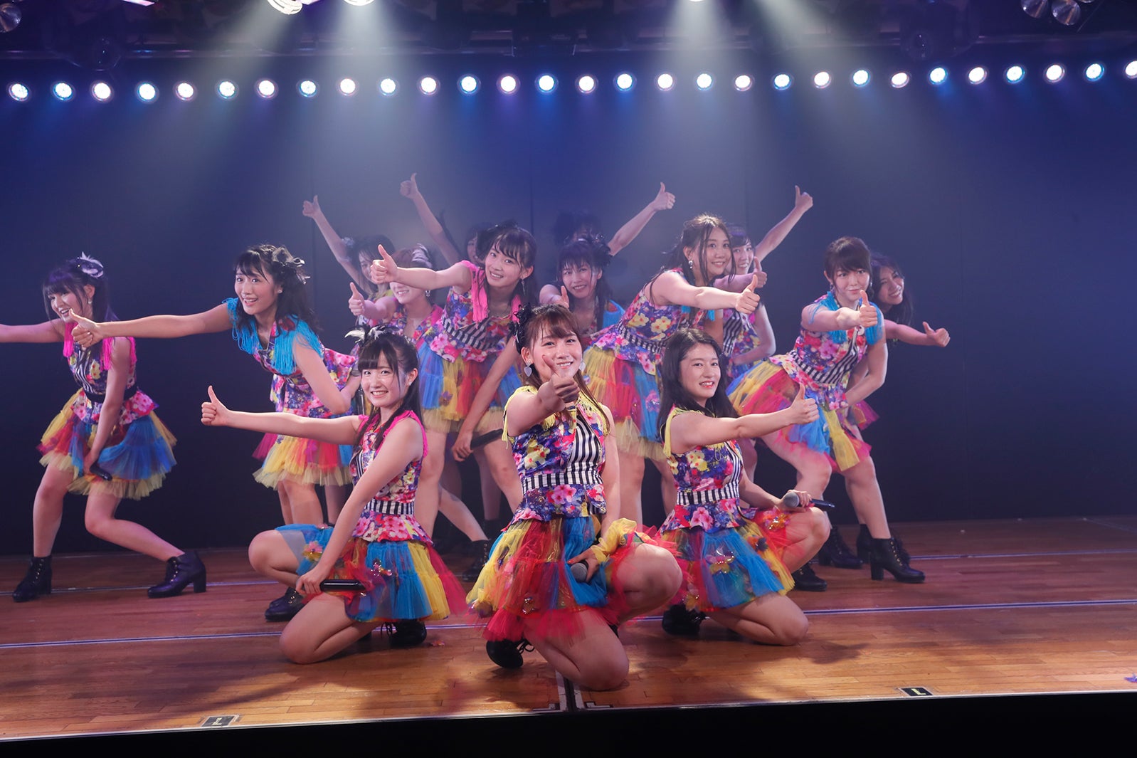 井上ヨシマサ「神曲縛り」公演（C）AKS