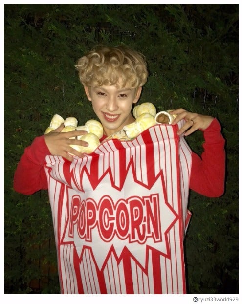 りゅうちぇる、手作り仮装で“ポップコーン”に変身「センスありまくり」「今年1番かわいい」と反響殺到