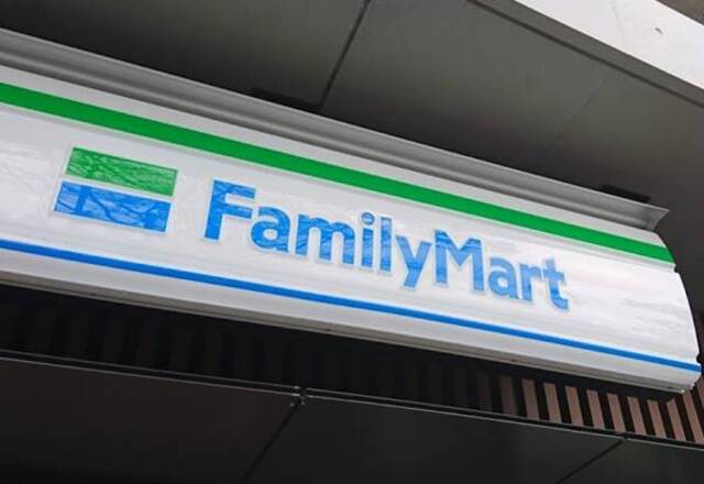 「本格的すぎない？！」ファミマのスイーツのクオリティが凄いんです…