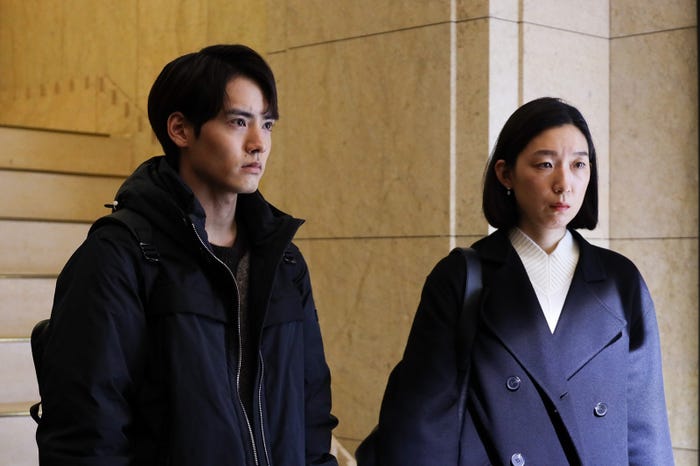 赤楚衛二、江口のりこ/「SUPER RICH」第10話より(C)フジテレビ