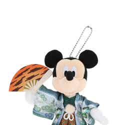 ぬいぐるみバッジ2,100円（C）Disney