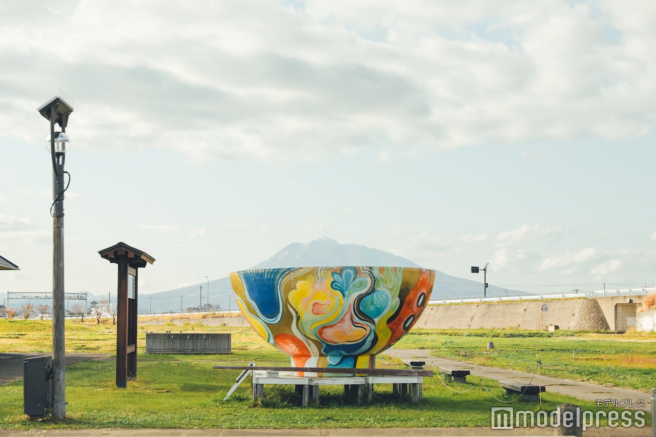 弘前出身のペイントアーティストMAJIOさんの作品「CHAWONDER」 （C）モデルプレス