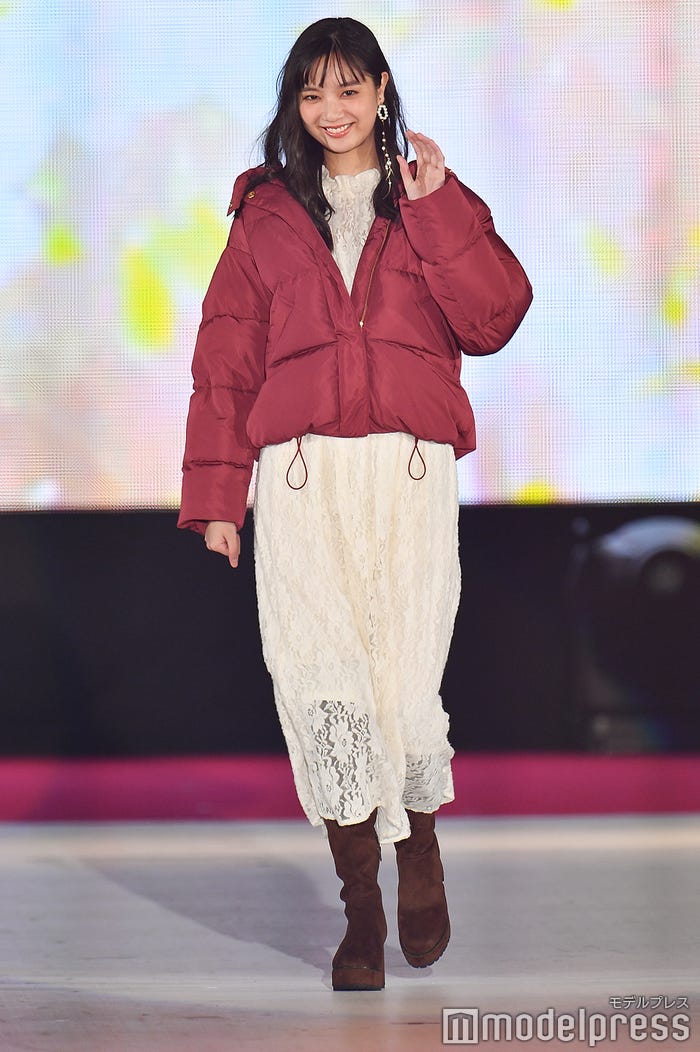 新川優愛 (C)モデルプレス