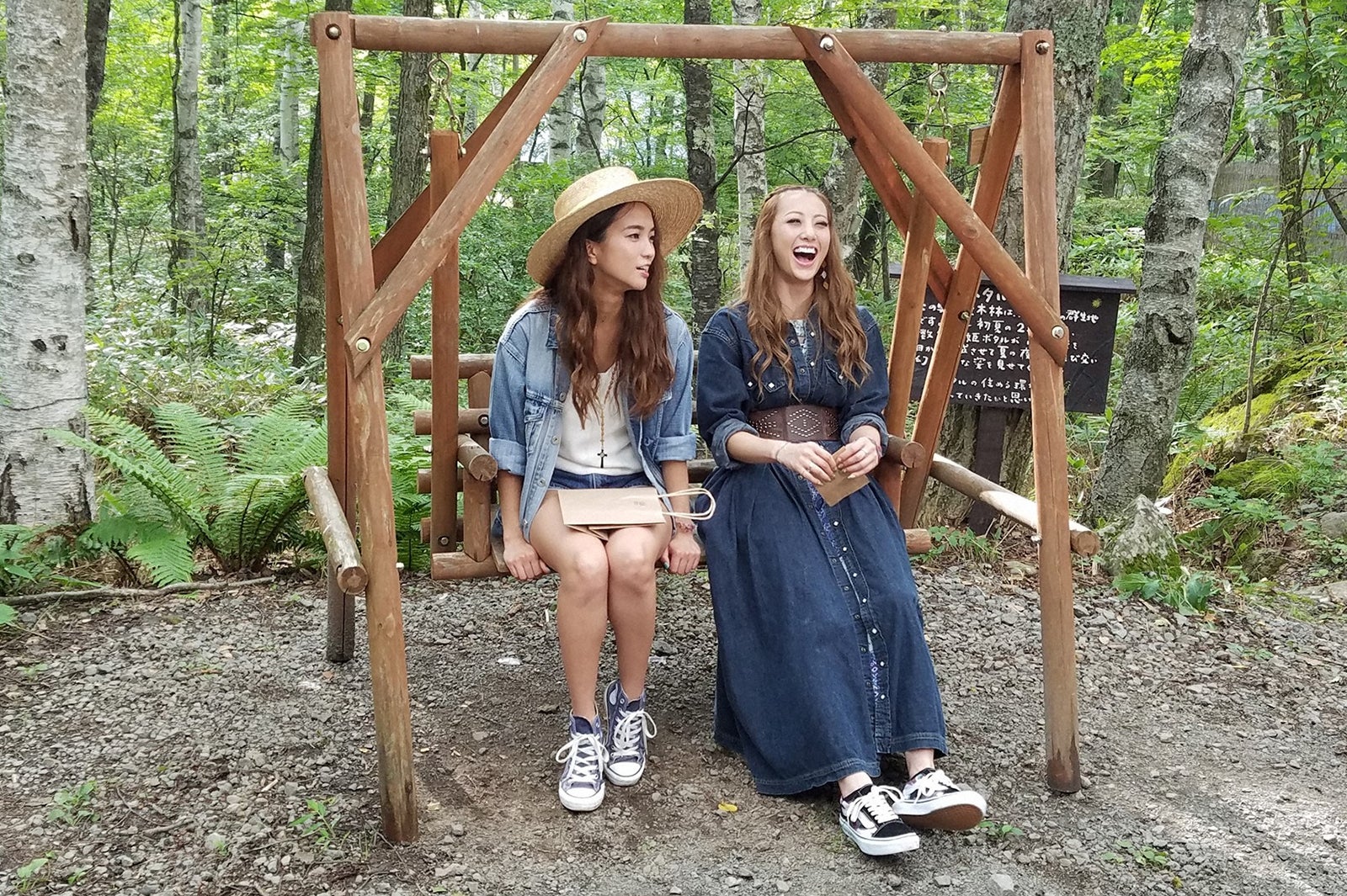 （左から）Leola、Dream Shizuka（C）TBS