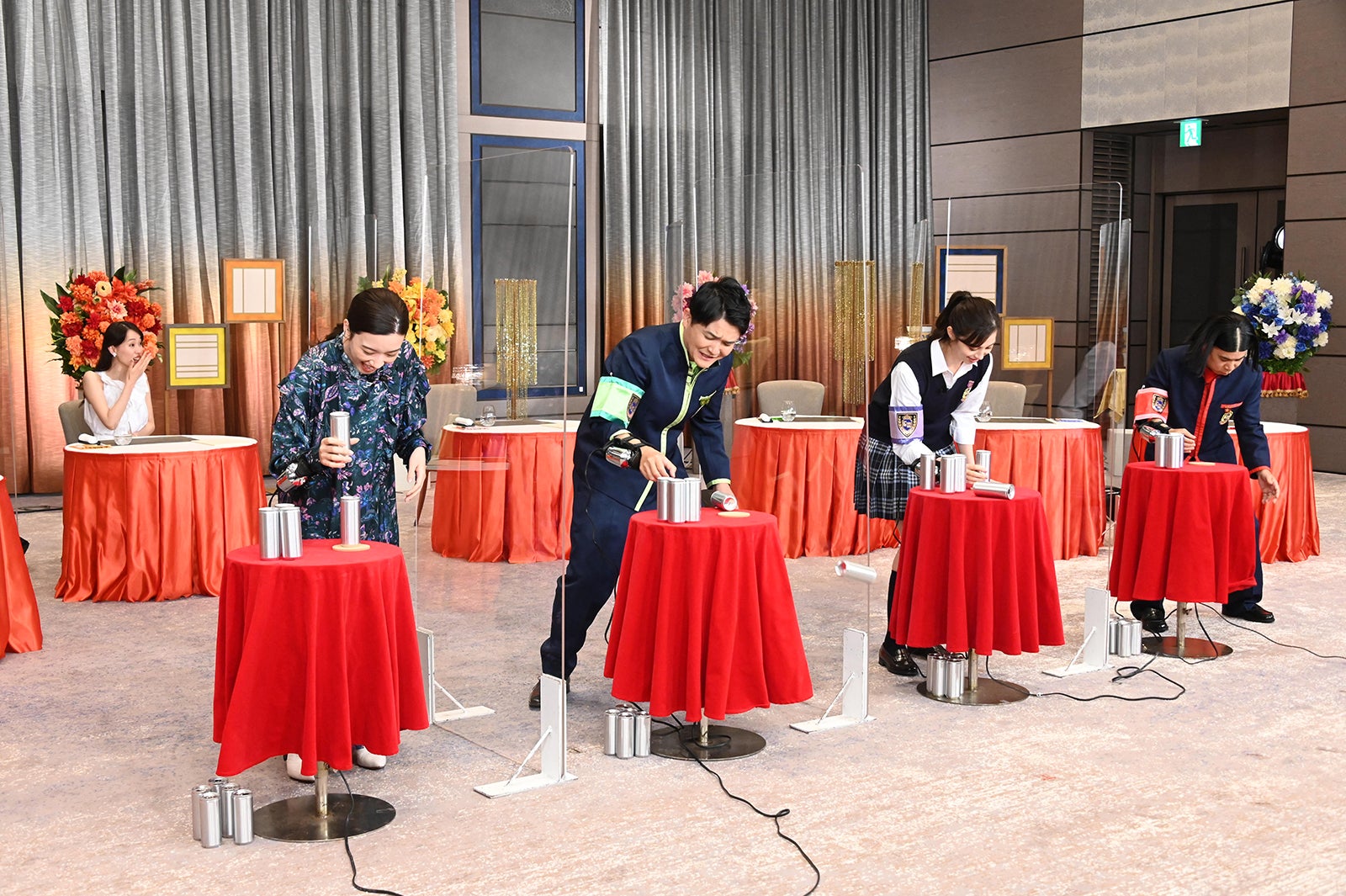 永野芽郁、ノブ、中条あやみ、岡村隆史（C）日本テレビ