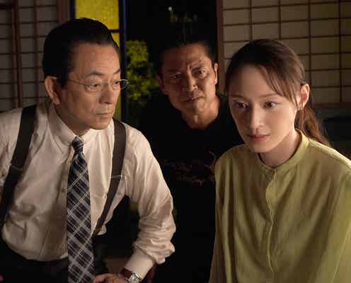 <相棒22 第1話>右京&亀山、危険な宗教団体に迫る