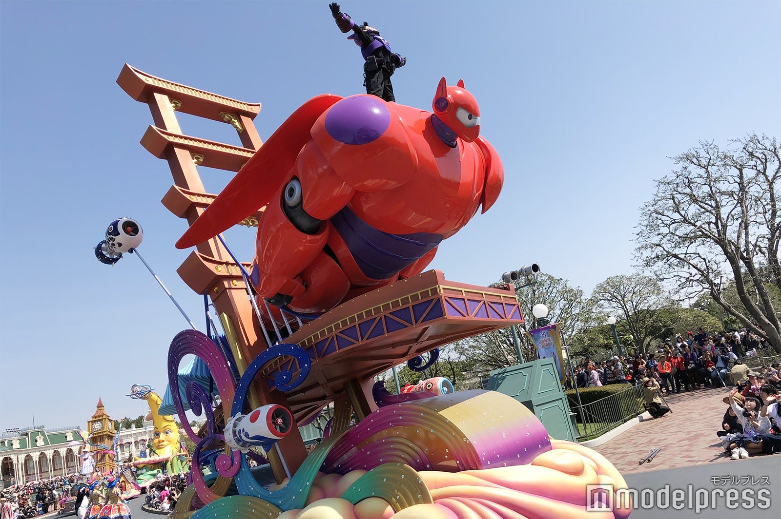 ヒロ、ベイマックス／パレード「ドリーミング・アップ！」（C）モデルプレス（C）Disney