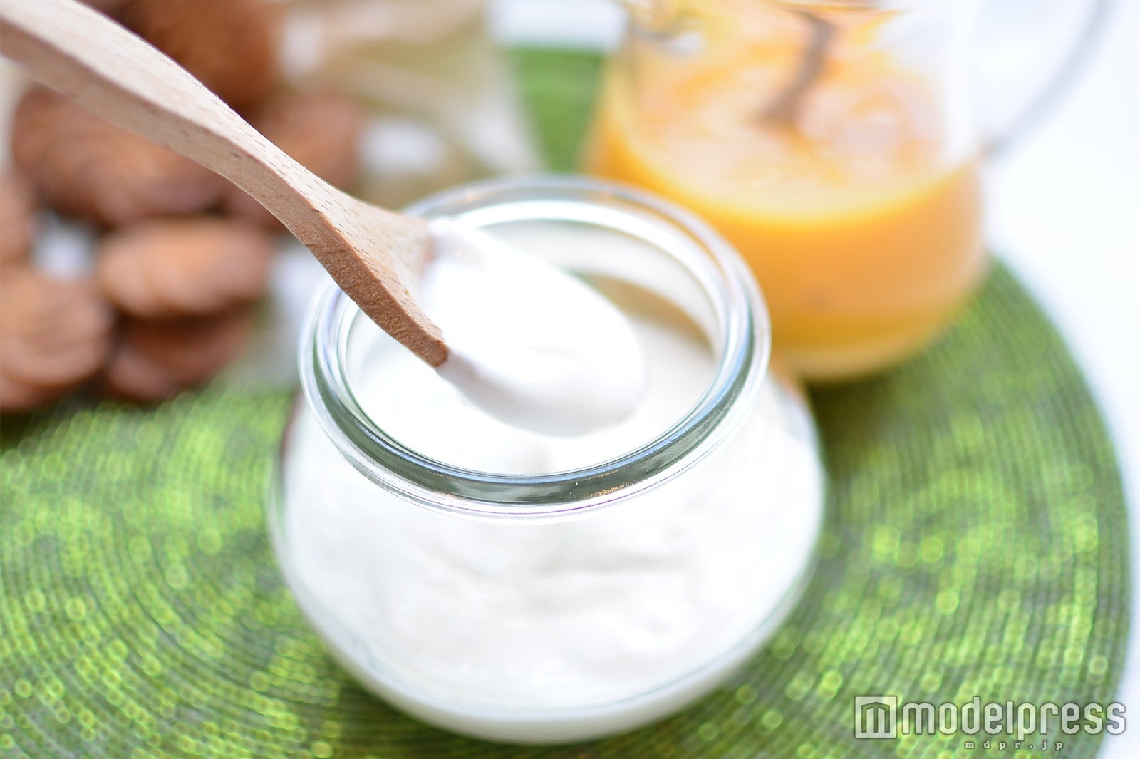 とろとろクリーミーなヨーグルト （C）モデルプレス