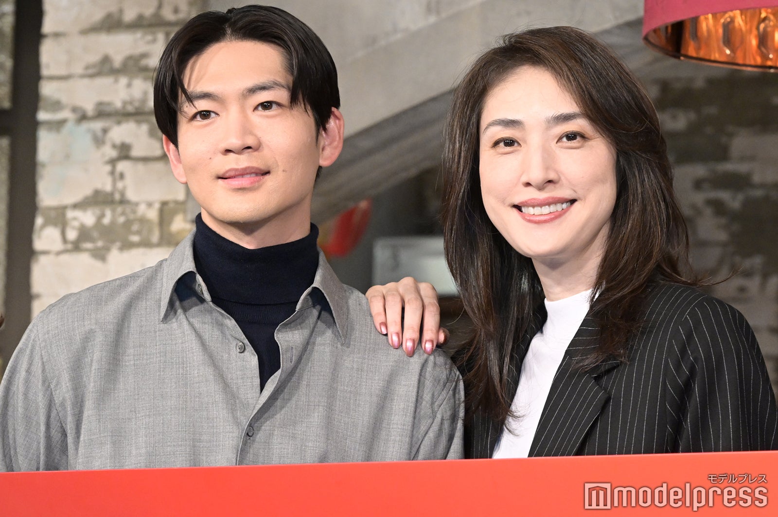 「合理的にあり得ない～探偵・上水流涼子の解明～」制作発表に出席した松下洸平、天海祐希（C）モデルプレス