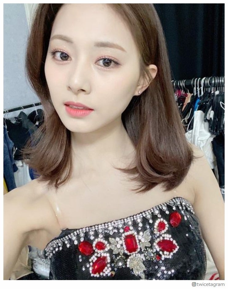 TWICEツウィ、ロングからミディアムにばっさりイメチェン「似合いすぎ」「最高」と絶賛の声