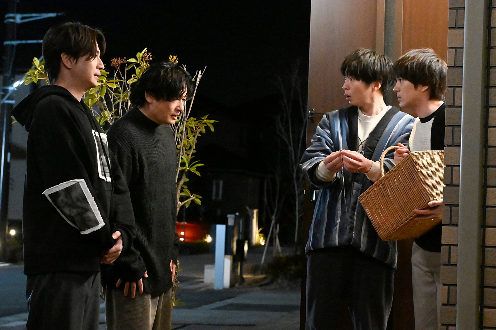 三浦翔平、井浦新、田中圭、林遣都「おっさんずラブ-リターンズ-」第3話（C）テレビ朝日