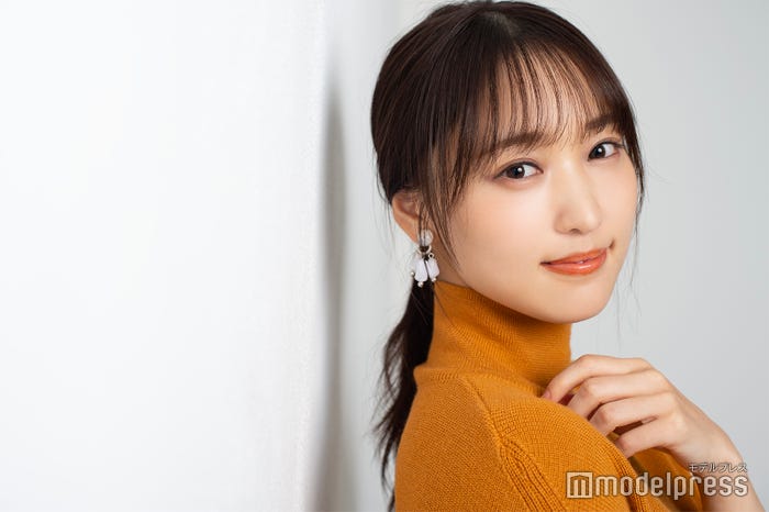 菅井友香(C)モデルプレス