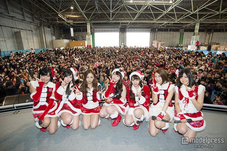 「『誰かのために』プロジェクト」／2012年（C）AKS