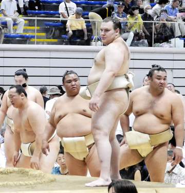 安青錦が師匠・元安美錦の故郷青森を巡る、師匠の母から手料理「ナスの漬物が美味しかった」【大相撲夏巡業】