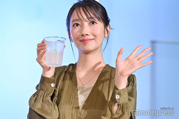 波瑠(C)モデルプレス
