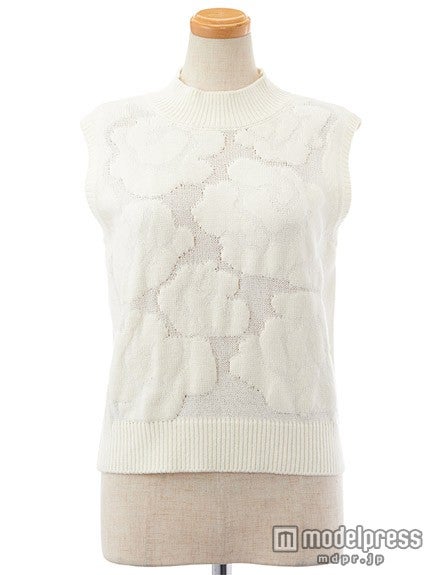 フラワージャカードノースリトップス「Supreme.La.La.」9,612円(税込)