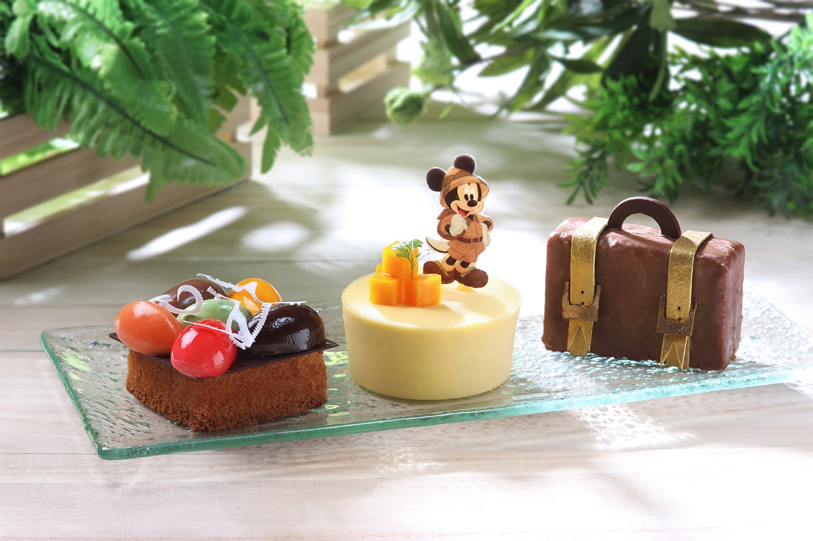 チャート・ルーム・カフェのデザート（C）Disney