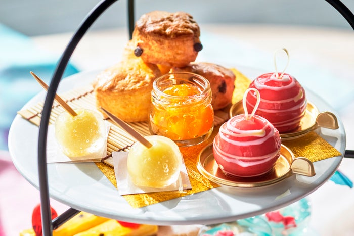 イートイン中段／画像提供：ベストブライダル