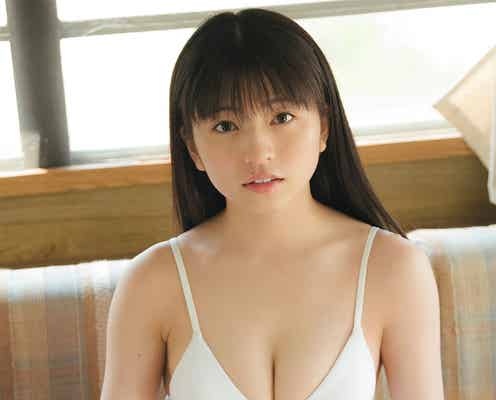 “現役JKアイドル”佐々木ほのか、ふっくら美バストにうっとり