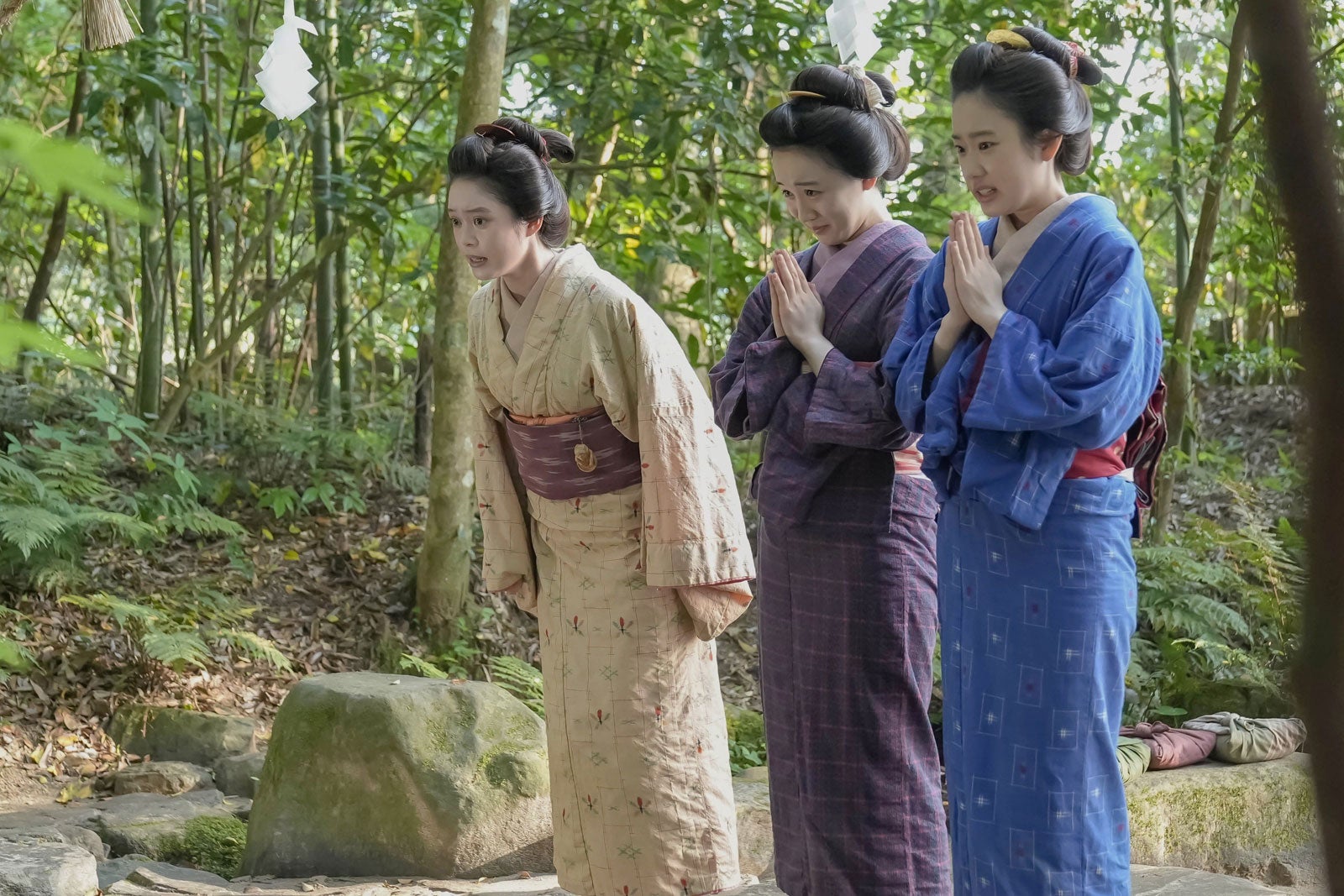 高石あかり、安達木乃、倉沢杏菜「ばけばけ」第5話（C）NHK