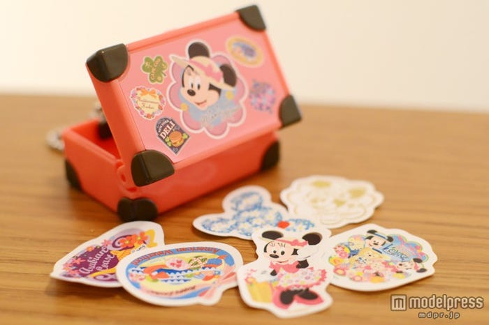 ミニーのトランク、シールは6種類