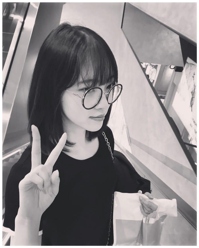 堀未央奈「#未央奈と買い物デートなう」/堀未央奈オフィシャルブログより