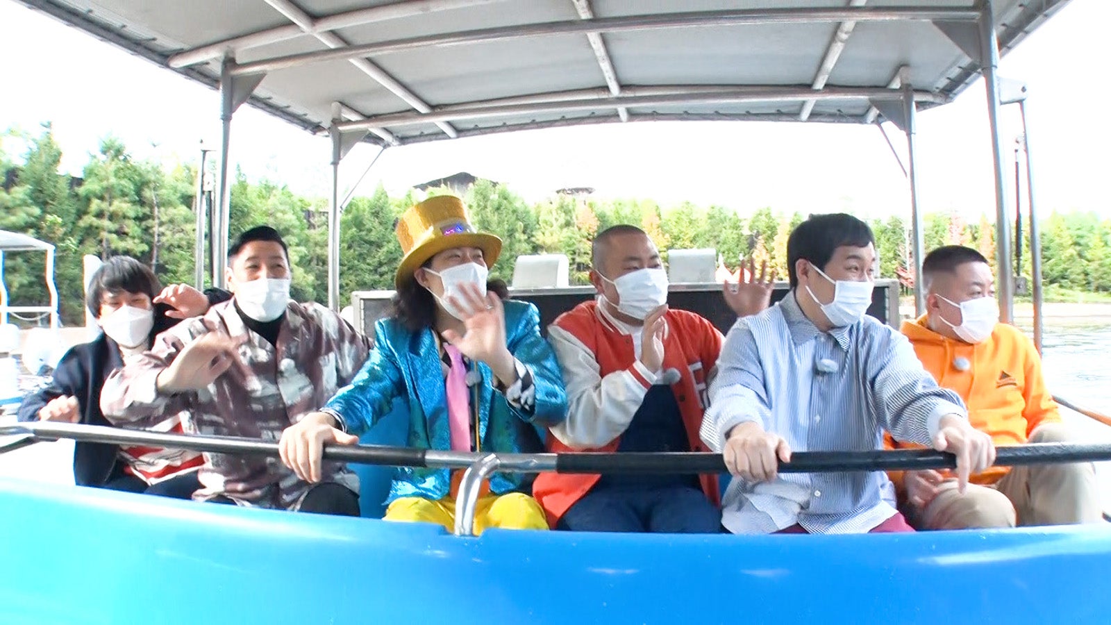 （左から）秋山寛貴、長田庄平、粗品、岡部大、せいや、松尾駿 （C）フジテレビ