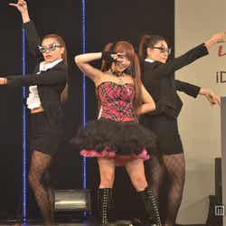 「POPモデルオーディション祭り2012」にてライブパフォーマンスを披露したぴかりん