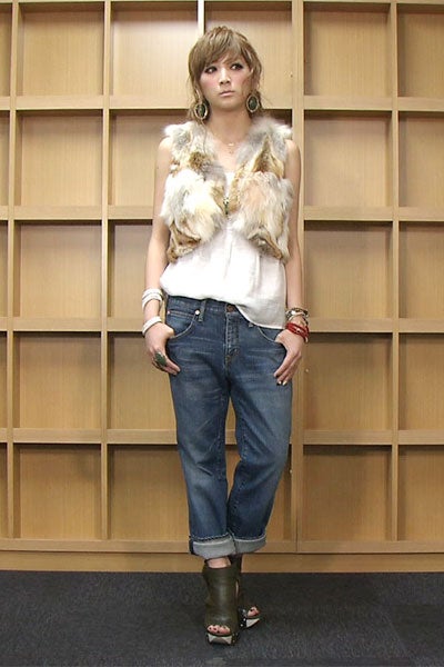 吉田怜香（ワンピースの着回しパターンその6）