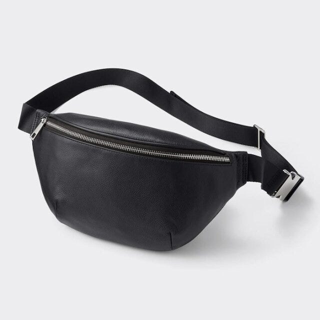 GU　バッグ　ボディバッグ　レザー