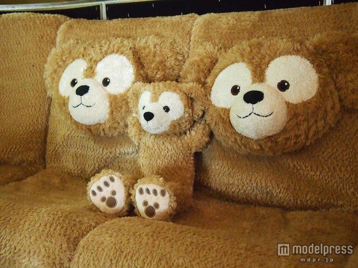 ダッフィーのラッピングバスは“ふわふわ”仕様（C）Disney