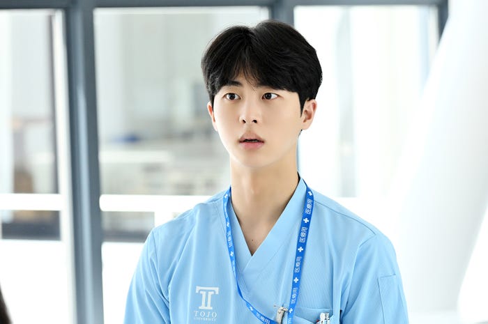 キム・ムジュン「ブラックペアン シーズン2」より(C)TBS