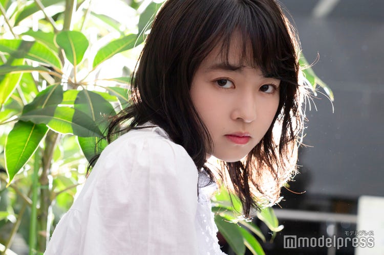 元乃木坂46伊藤万理華インタビュー 人と話す機会を閉ざしていた時期があった 踏み切れたきっかけ 2度目個展に込めた思い モデルプレス 元乃木坂46伊藤万理華インタビュー 人と話す機会を閉ざしていた時期があった 踏み切れたきっかけ 2度目個展に込めた思い モデルプレス