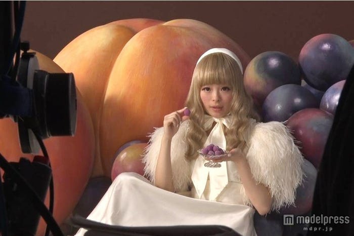 メイキング画像/新TVCM「とろける濃厚フルーツ」篇