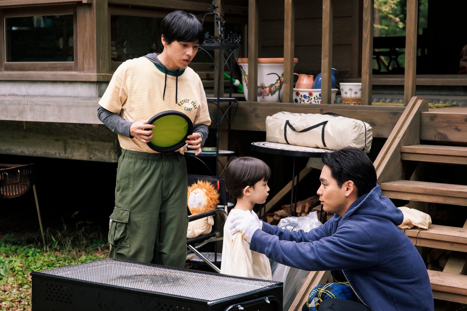 坂東龍汰、佐藤大空、柳楽優弥「ライオンの隠れ家」第7話（C）TBS