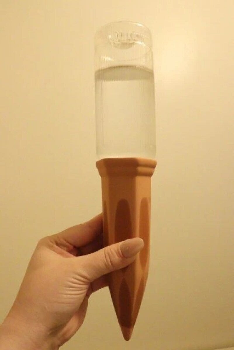 ダイソー 植物用ウォーターディスペンサー 使用例 ダイソー 植物用ウォーターディスペンサー 使用例