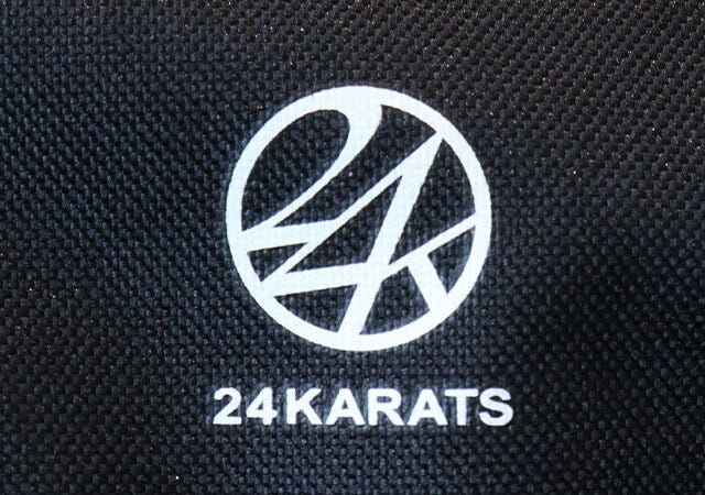 宝島社　24KARATS