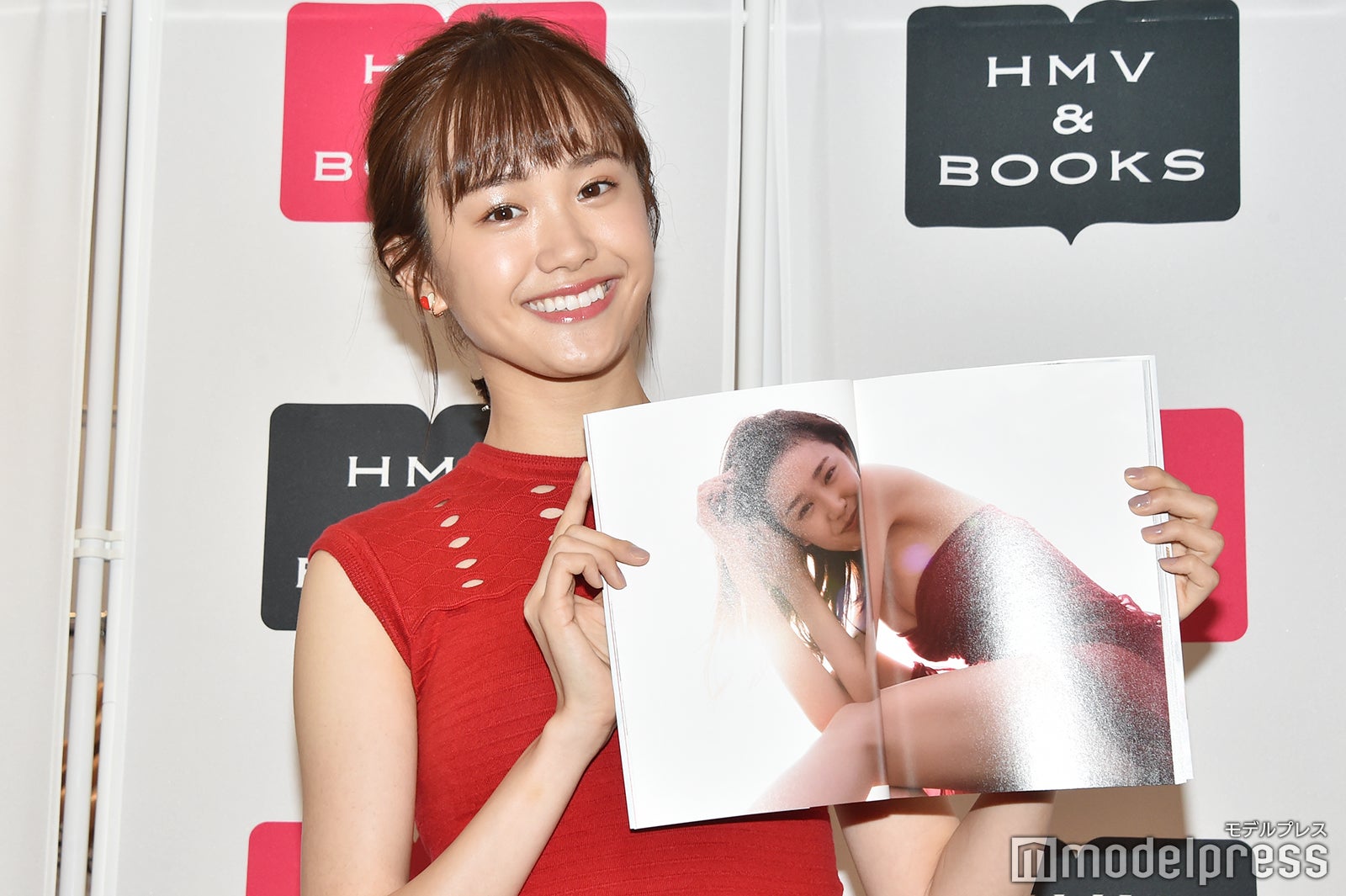 尾碕真花（C）モデルプレス