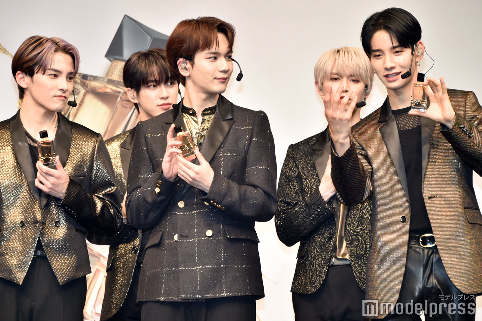 CM撮影中のエピソードを語る佐藤景瑚（右） （C）モデルプレス