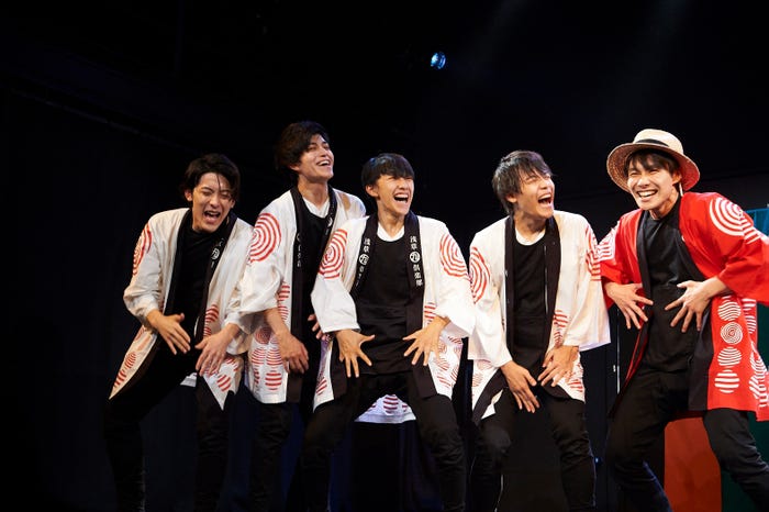 「浅草軽演劇集団・ウズイチ」の第2期公演『シャフ』初日の様子(提供写真)